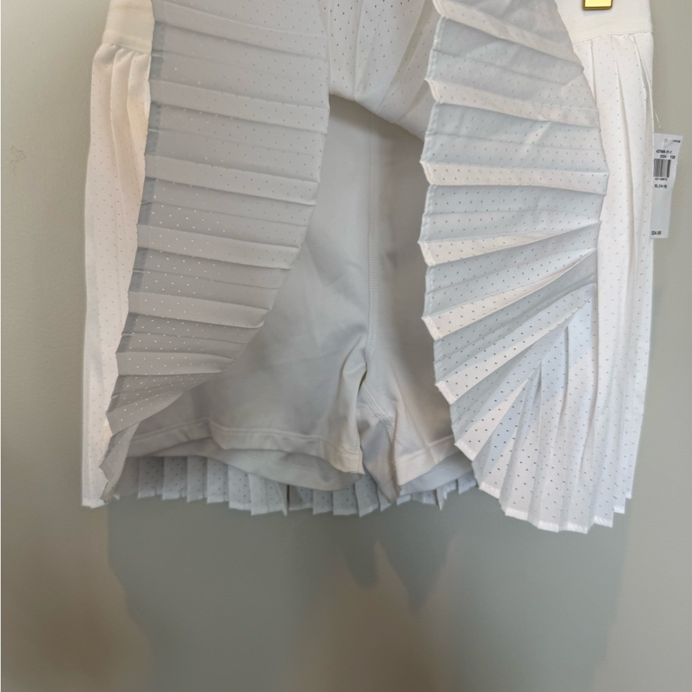 💋NWT💋Old Navy White Pleated Skirt - Picture 3 of 7